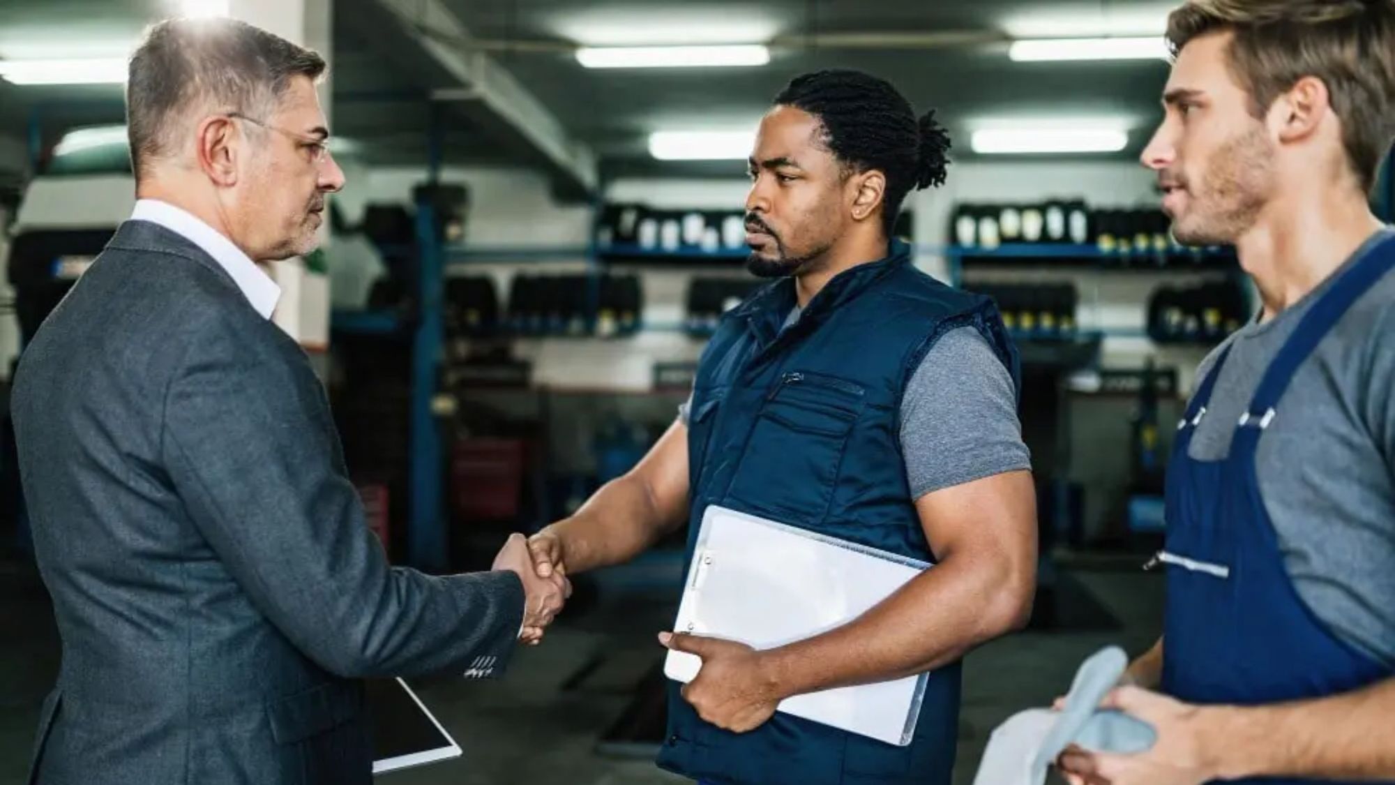 Mistakes Small Auto Shops Make When Competing With Bigger Employers